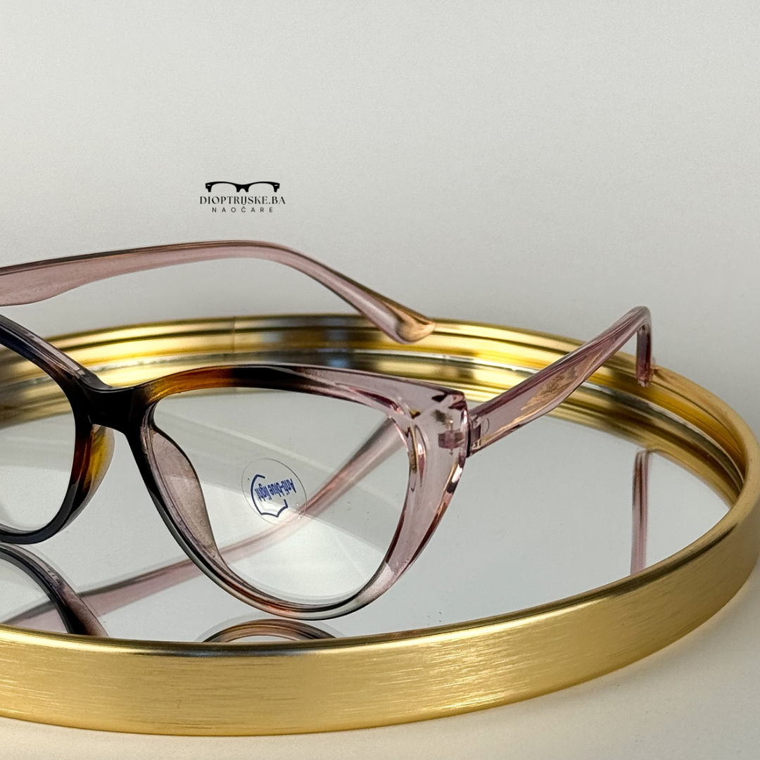 Dioptrijski model 116