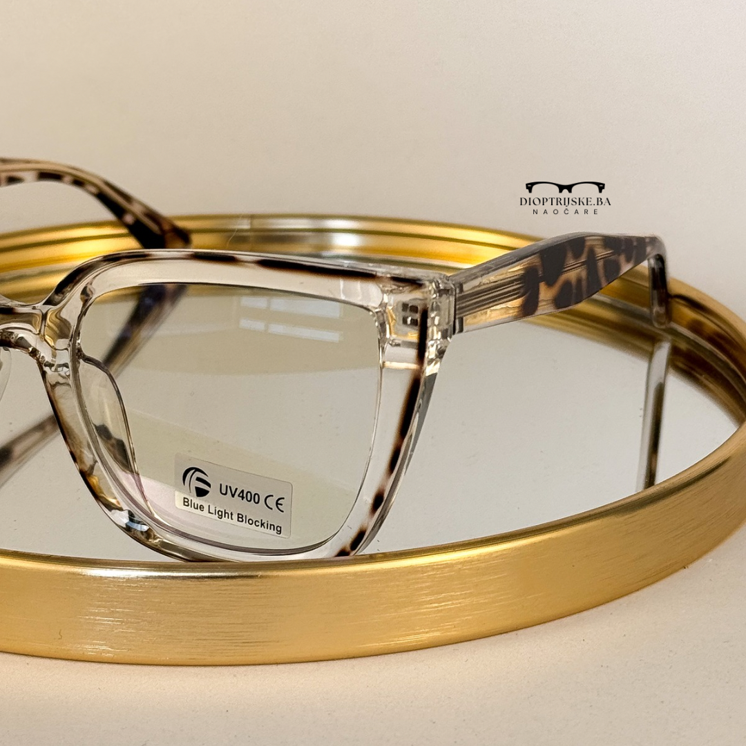 Dioptrijski model 122