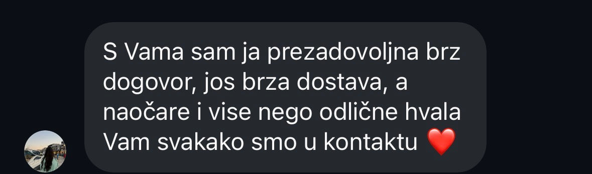 Kupac pohvaljuje dogovor, dostavu i naočare.
