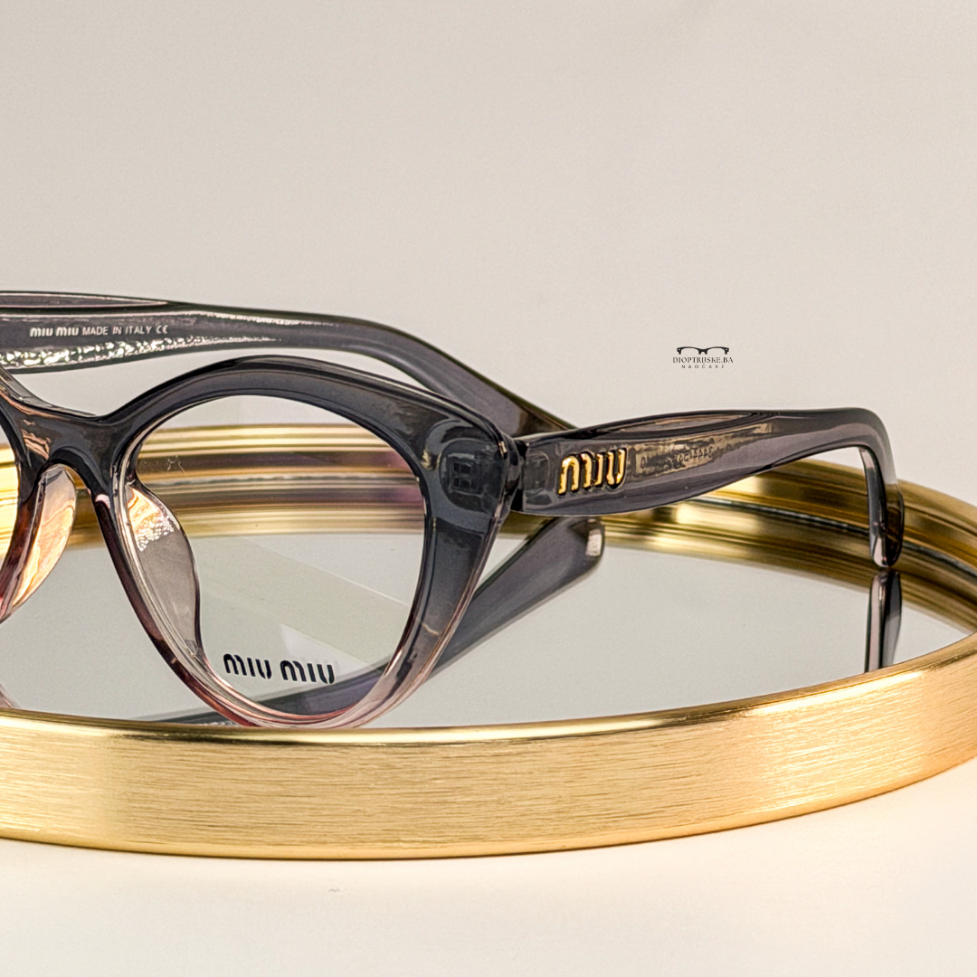 Dioptrijski model 200